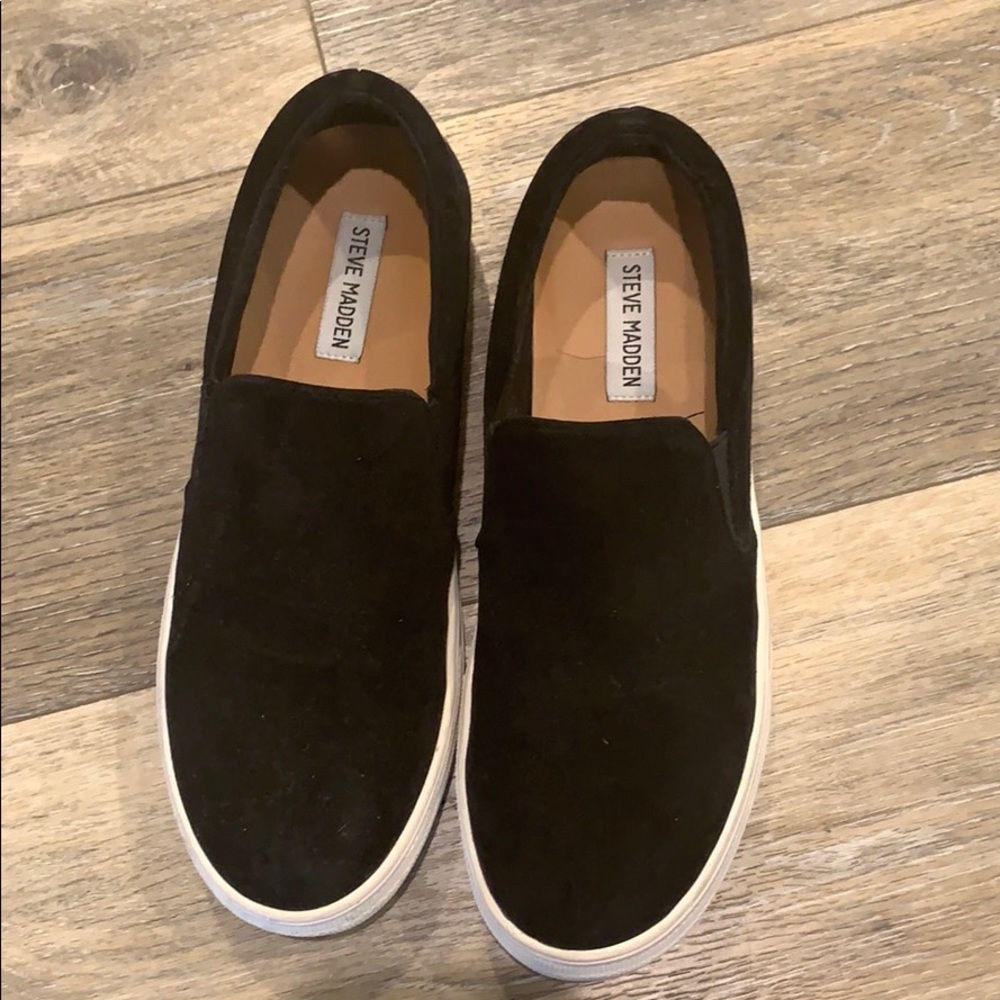Steve Madden black suede slip on tennis shoes